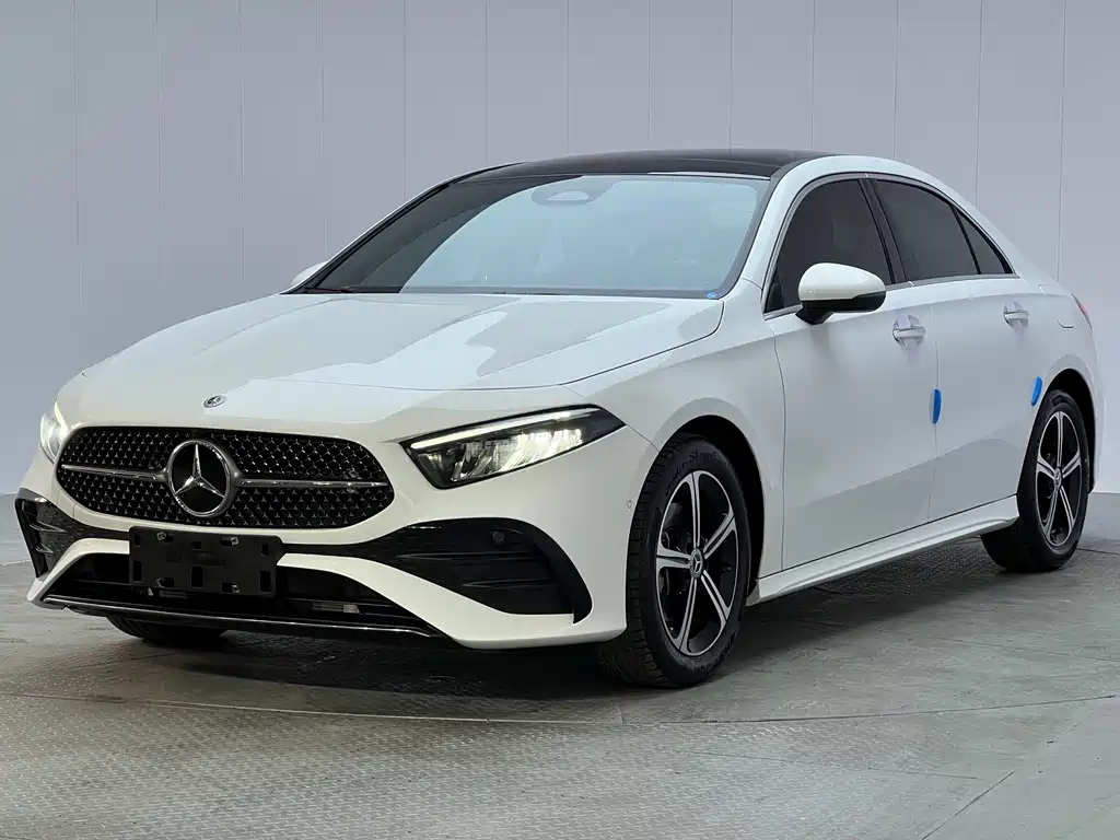 Mercedes-Benz A-Class — фото 1