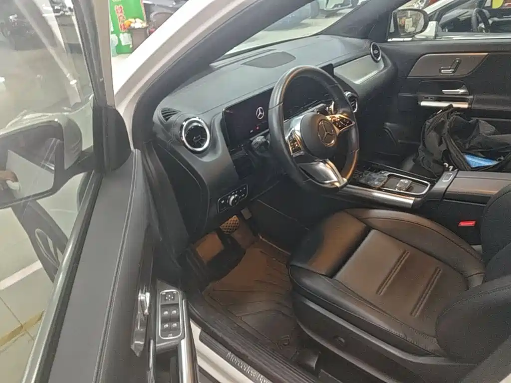 Mercedes-Benz GLA — фото 16