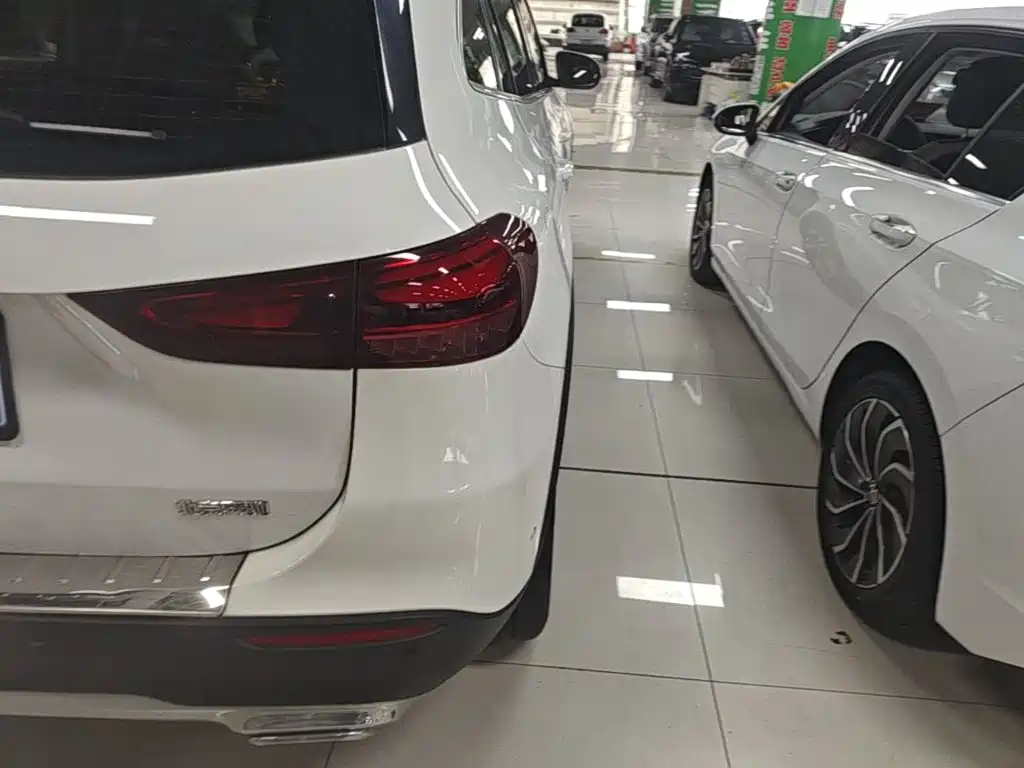 Mercedes-Benz GLA — фото 8
