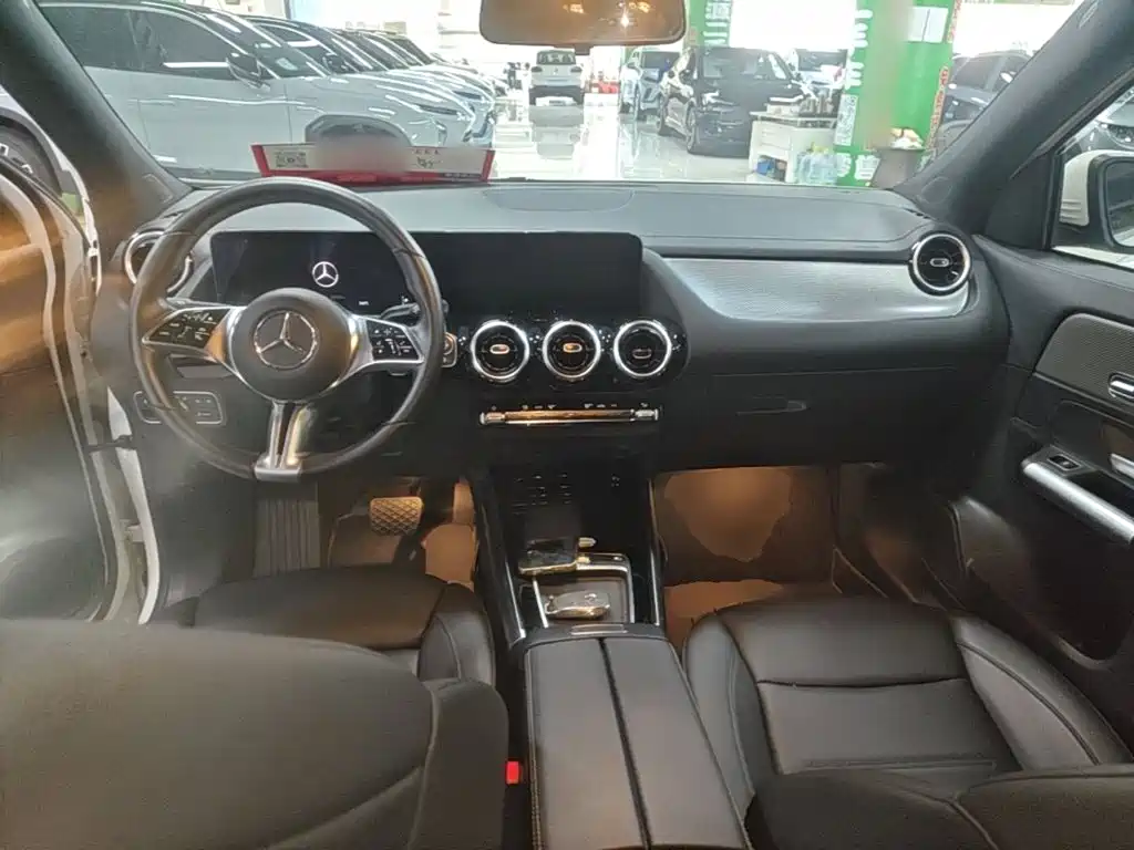 Mercedes-Benz GLA — фото 10