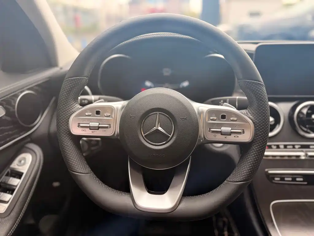 Mercedes-Benz C-Class — фото 18