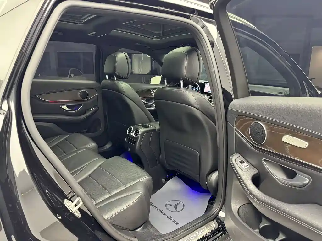 Mercedes-Benz GLC — фото 10