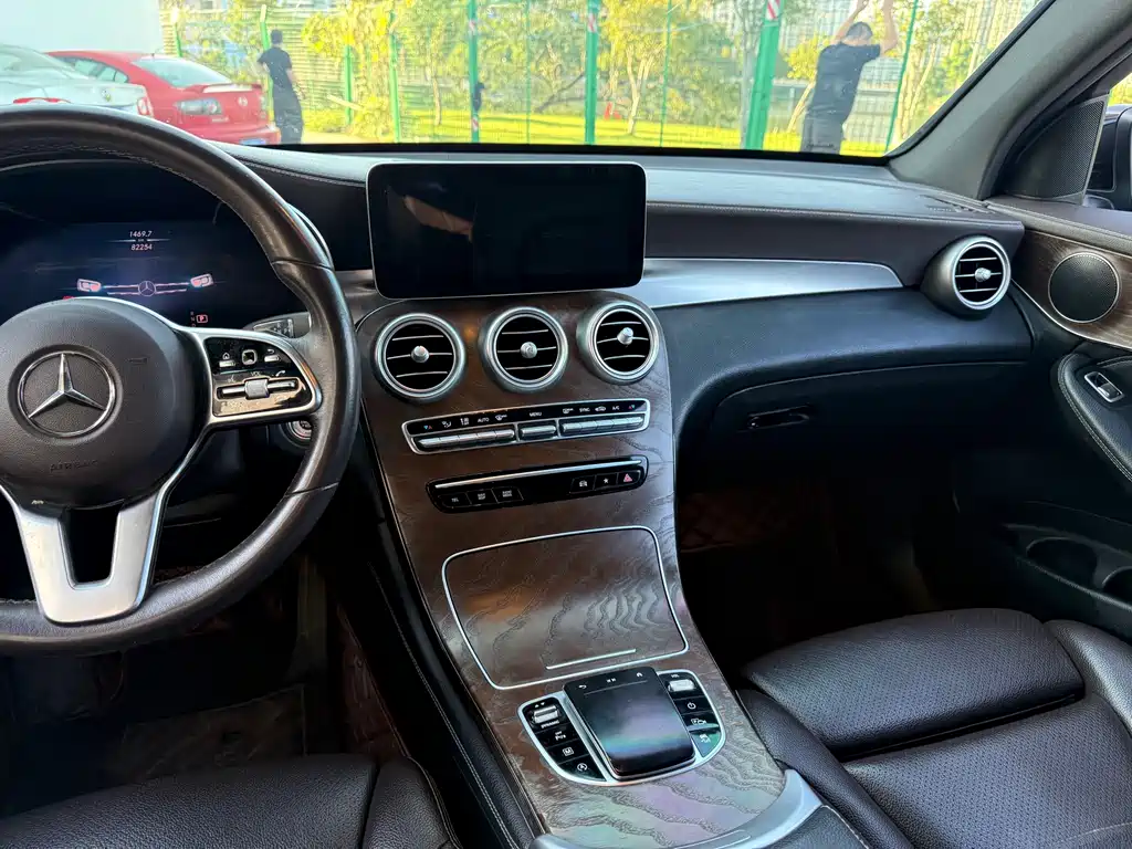 Mercedes-Benz GLC — фото 11