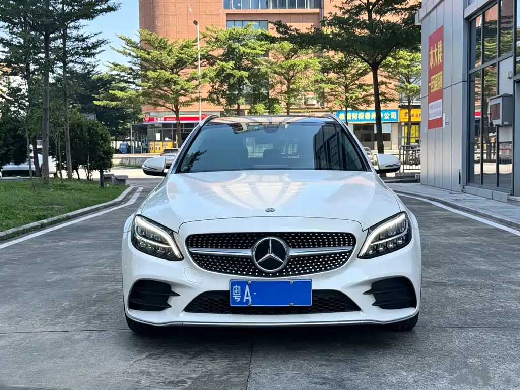 Mercedes-Benz C-Class (Import) — фото 2