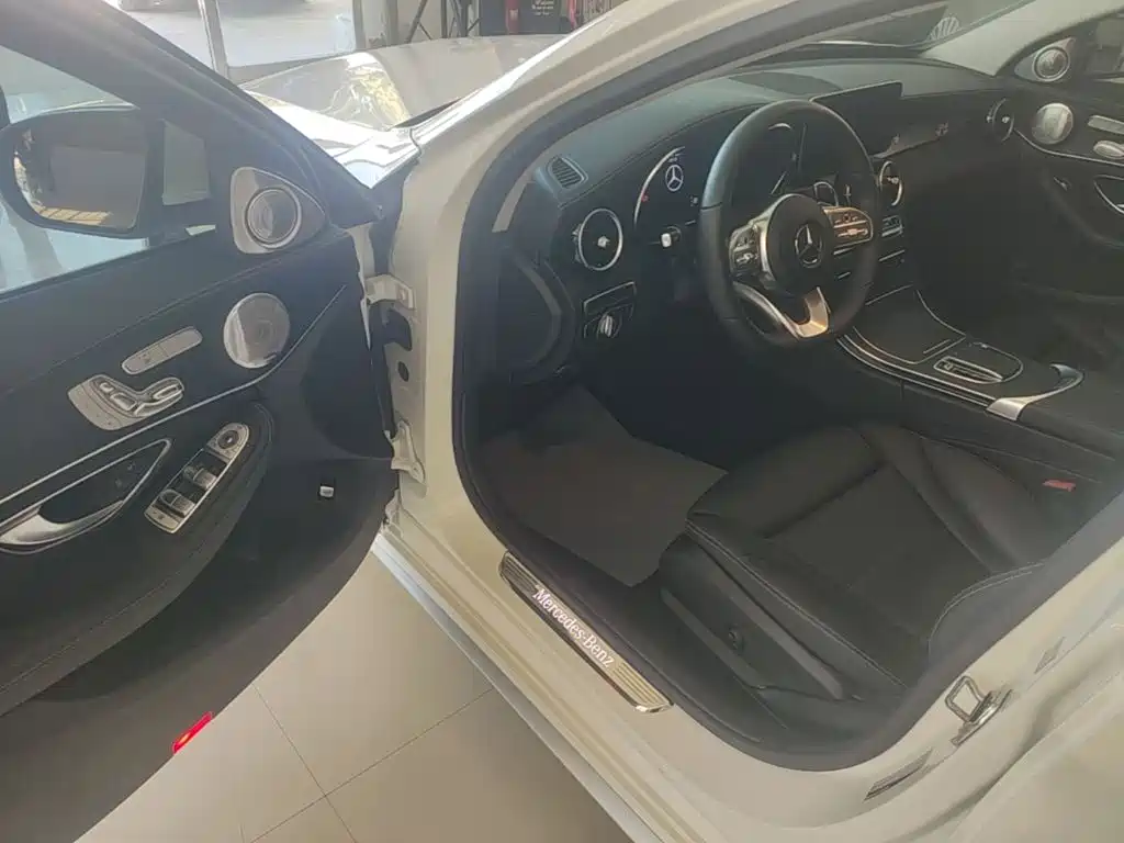 Mercedes-Benz C-Class — фото 16