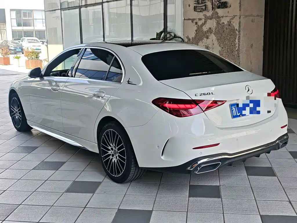 Mercedes-Benz C-Class — фото 6