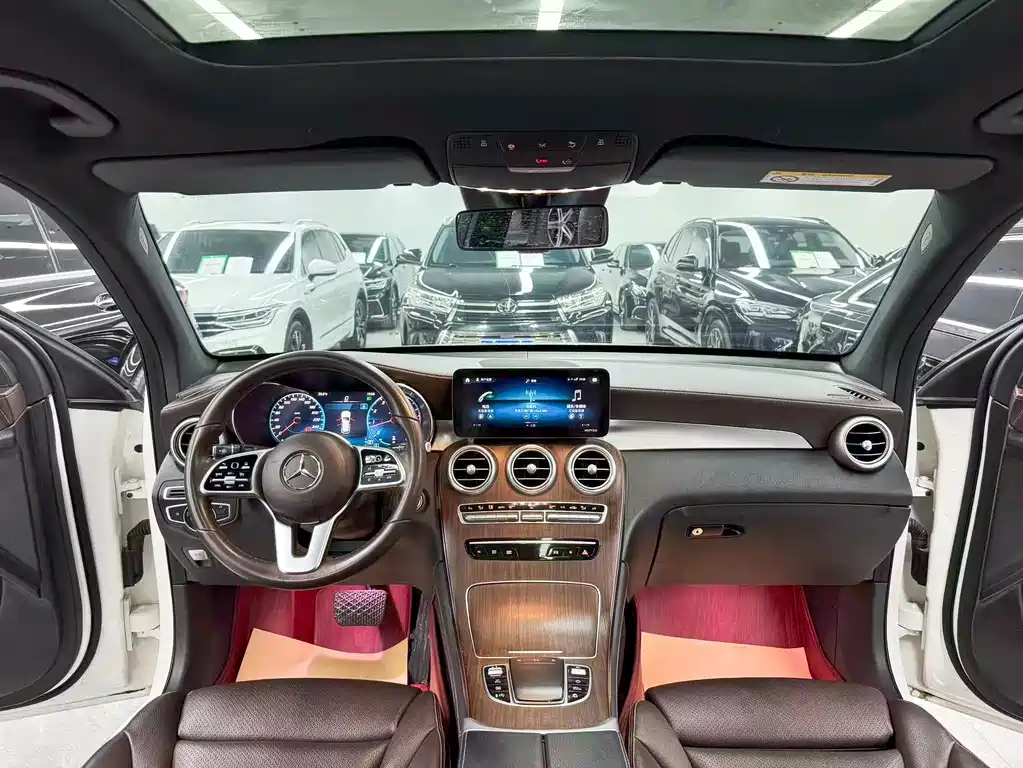Mercedes-Benz GLC — фото 9