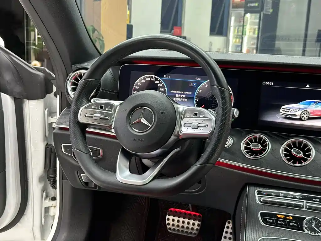 Mercedes-Benz E-Class (Import) — фото 5