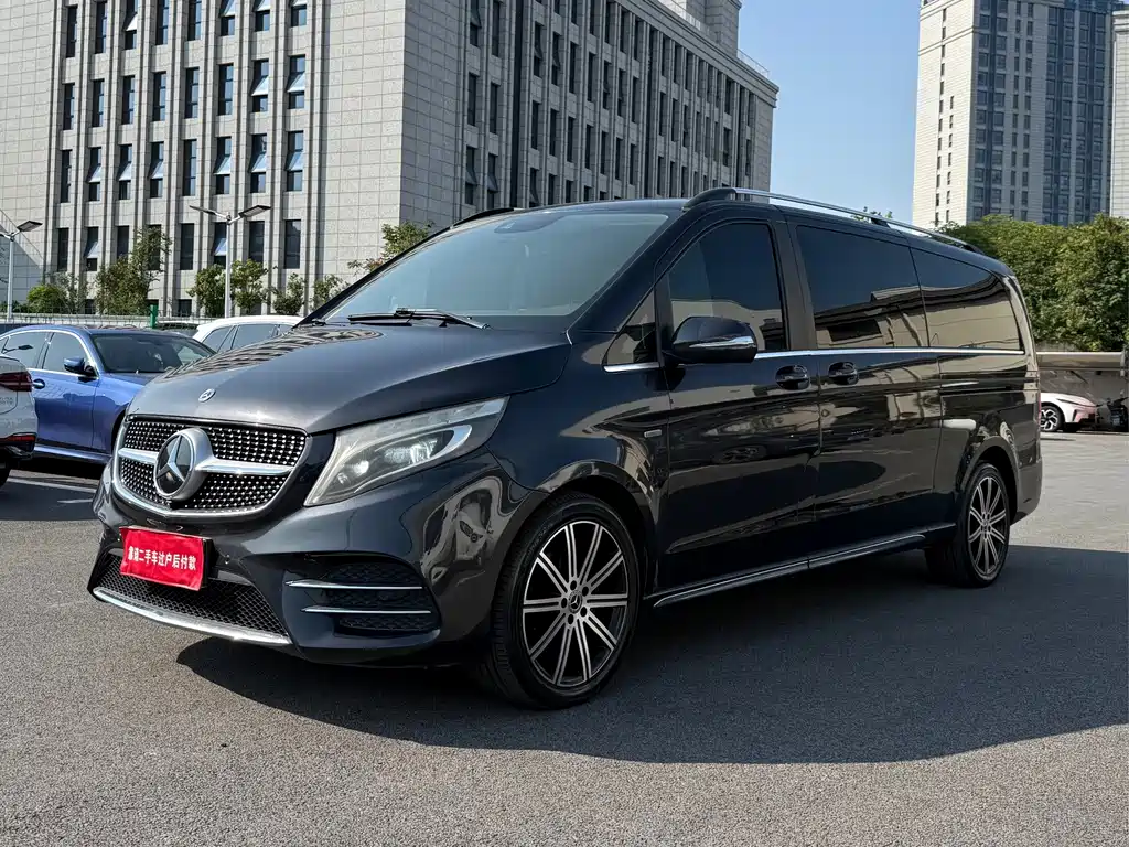 Mercedes-Benz V-Class — фото 2