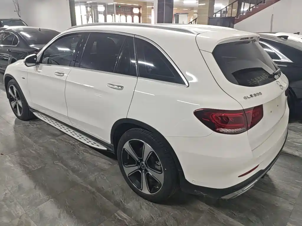 Mercedes-Benz GLC — фото 5