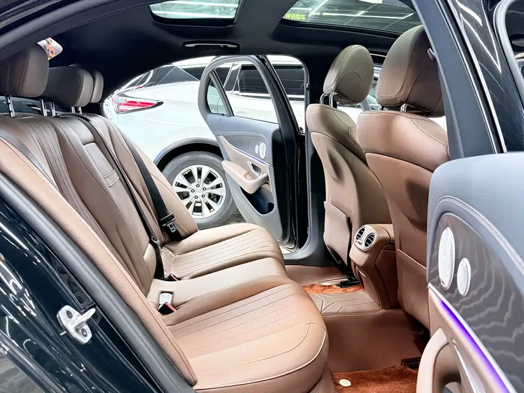 Mercedes-Benz E-Class (Import) — фото 20