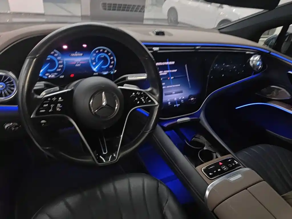Mercedes-Benz EQS — фото 10