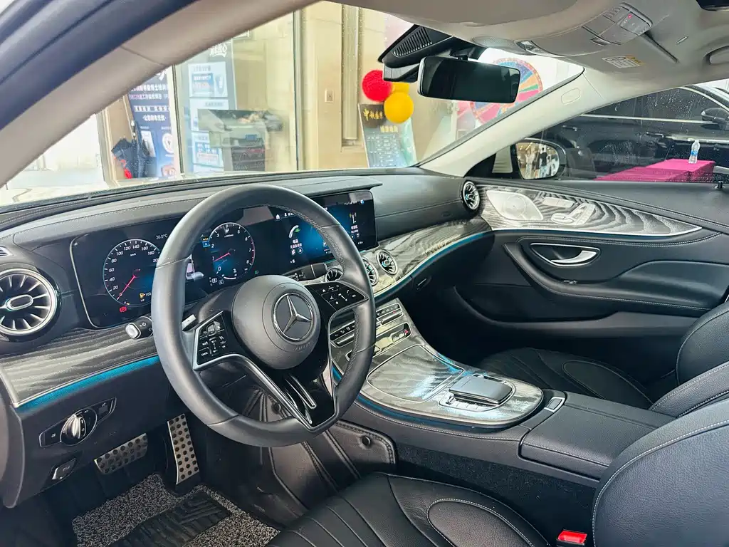 Mercedes-Benz CLS — фото 5