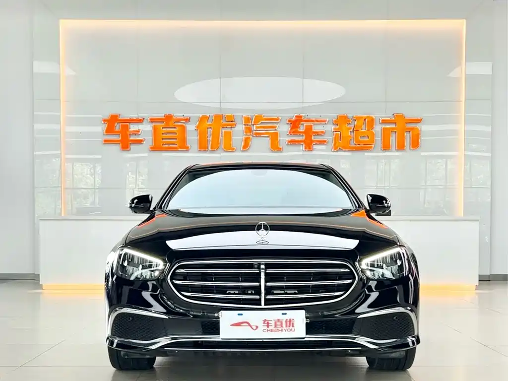 Mercedes-Benz E-Class — фото 3