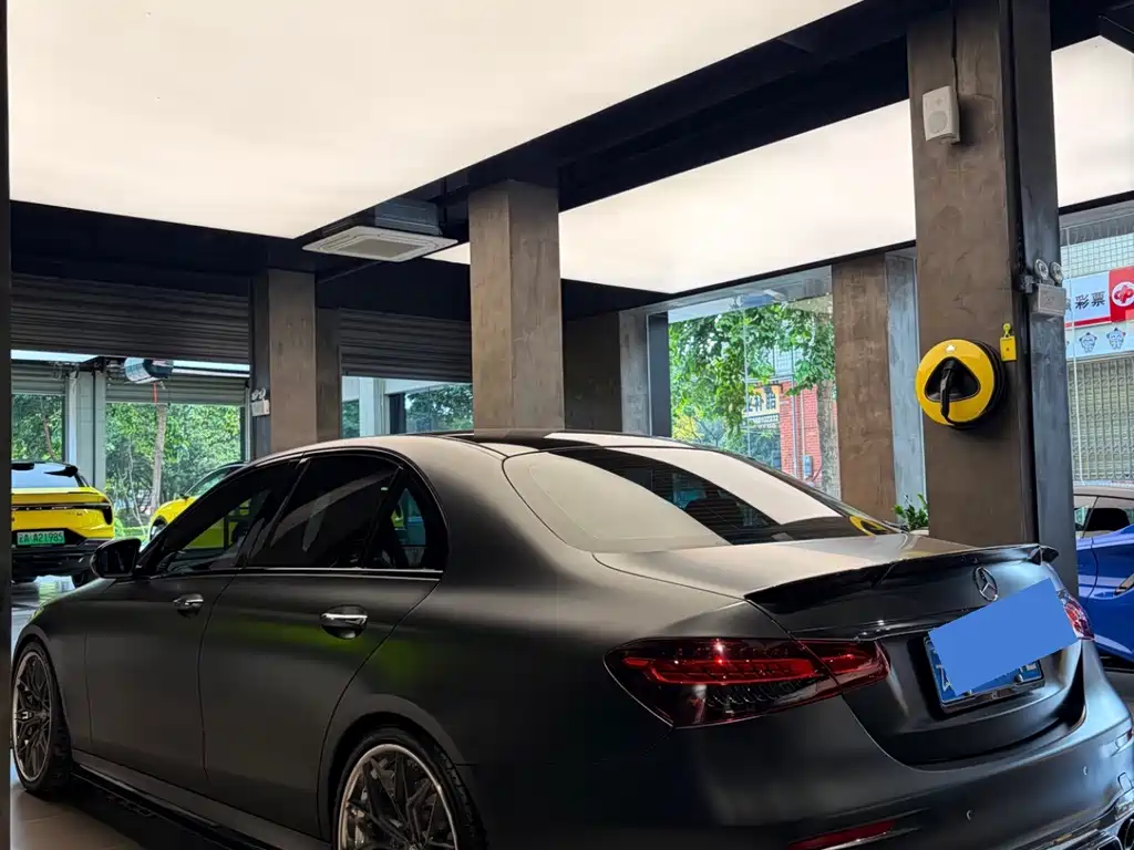 Mercedes-Benz E-Class AMG — фото 4