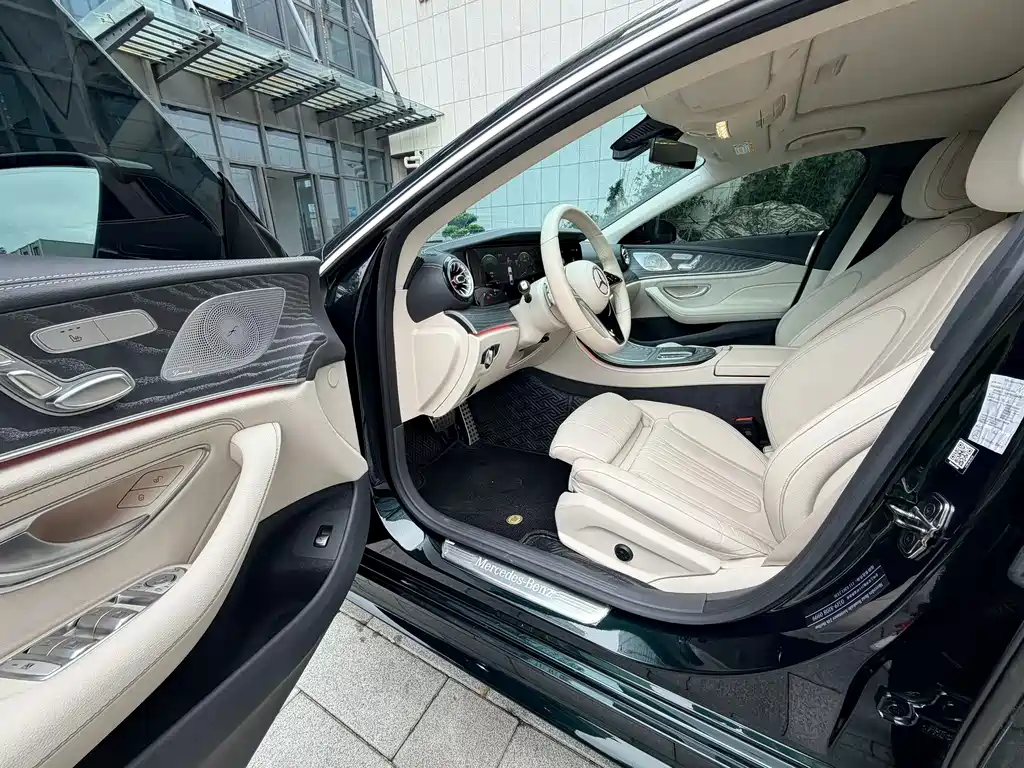 Mercedes-Benz CLS — фото 5