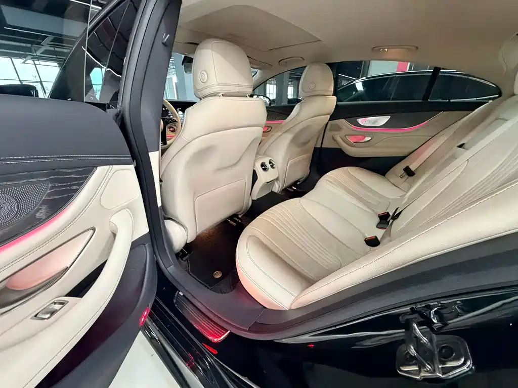 Mercedes-Benz CLS — фото 6