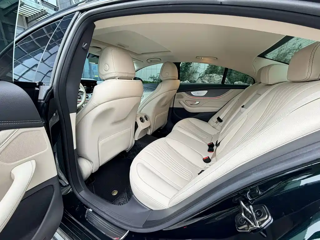 Mercedes-Benz CLS — фото 8