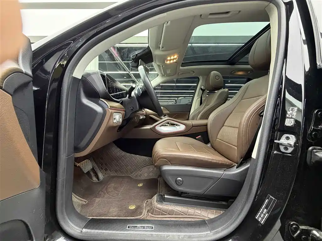 Mercedes-Benz GLE (Import) — фото 9