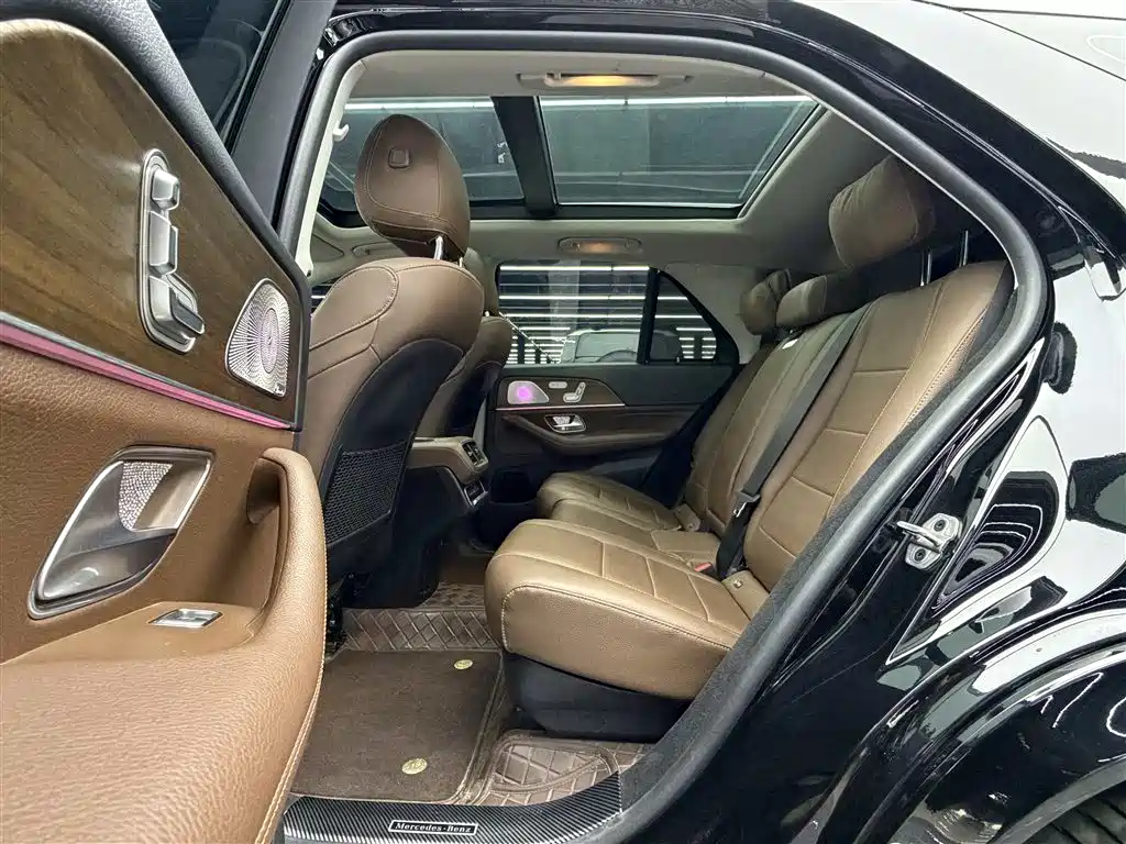 Mercedes-Benz GLE (Import) — фото 10