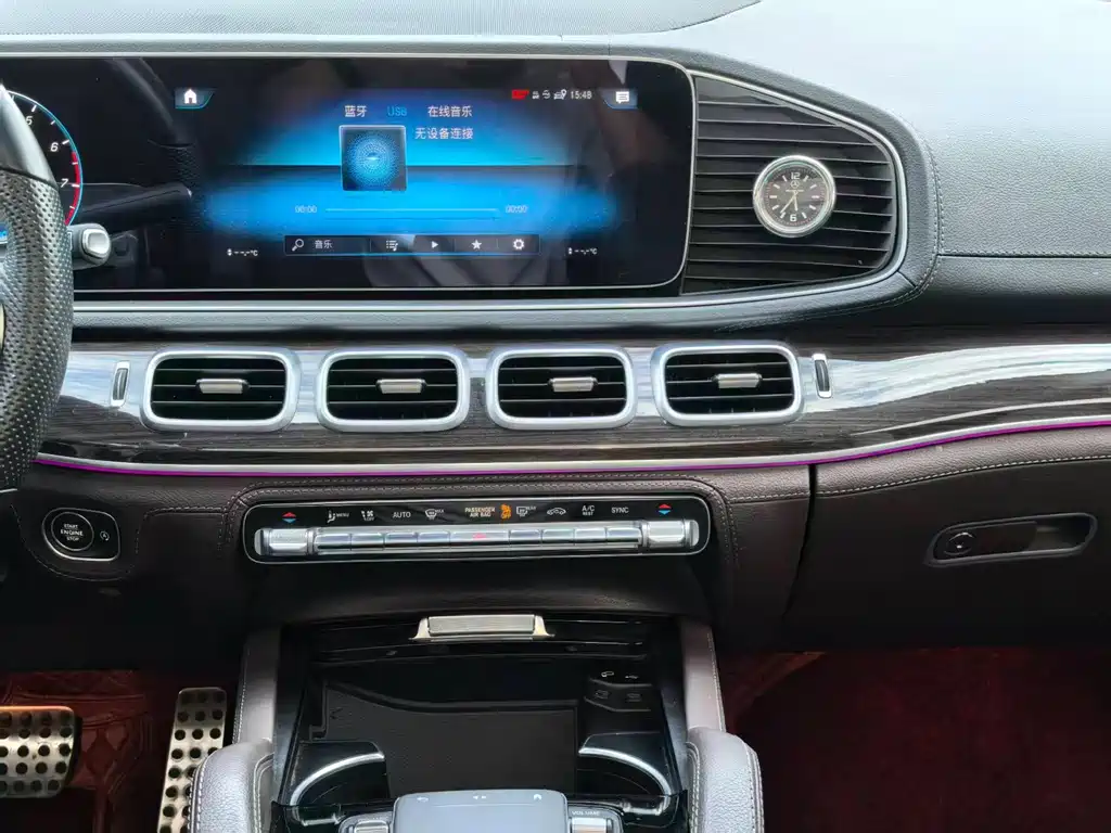 Mercedes-Benz GLS — фото 15