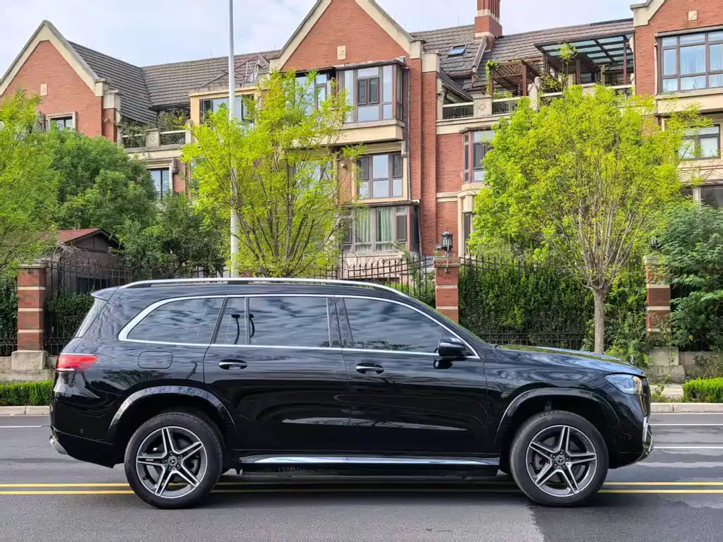 Mercedes-Benz GLS — фото 19
