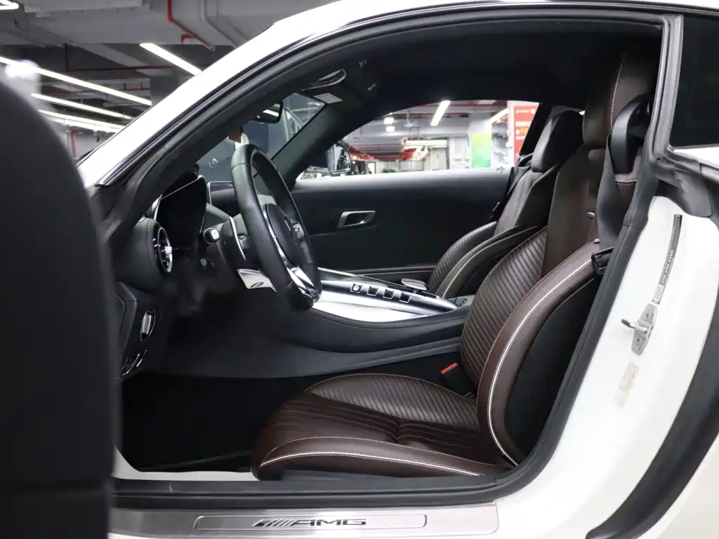 Mercedes-Benz AMG GT — фото 6