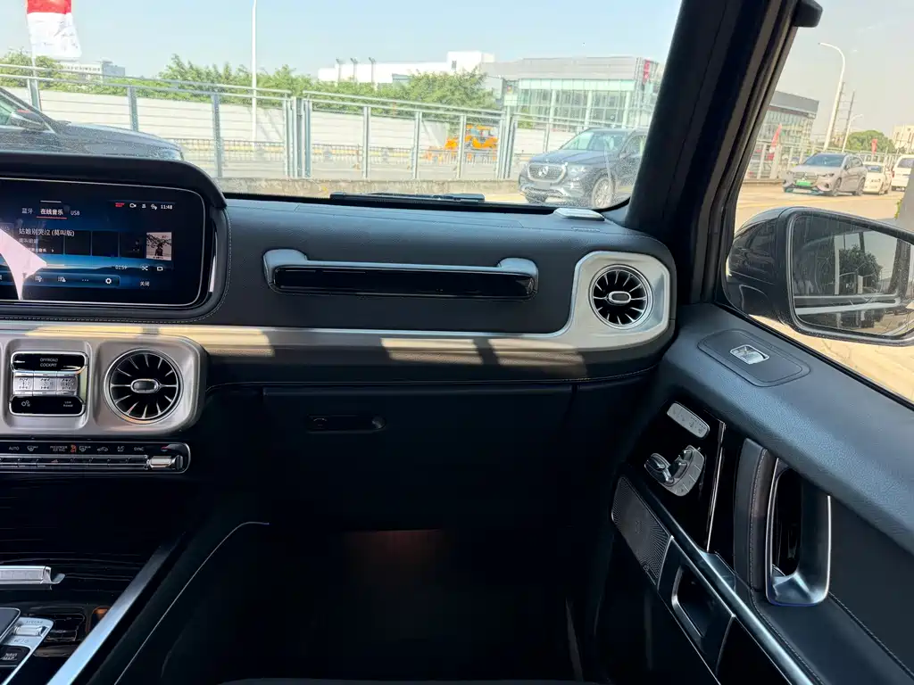 Mercedes-Benz G-Class AMG — фото 17