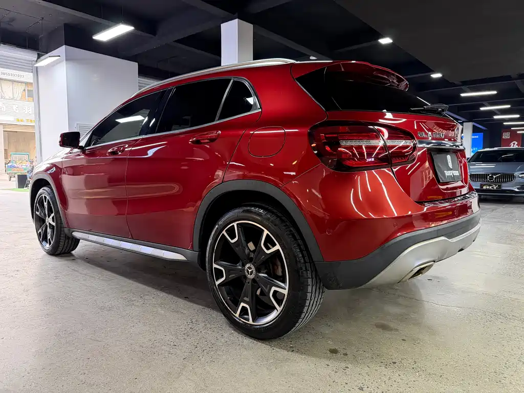 Mercedes-Benz GLA — фото 11