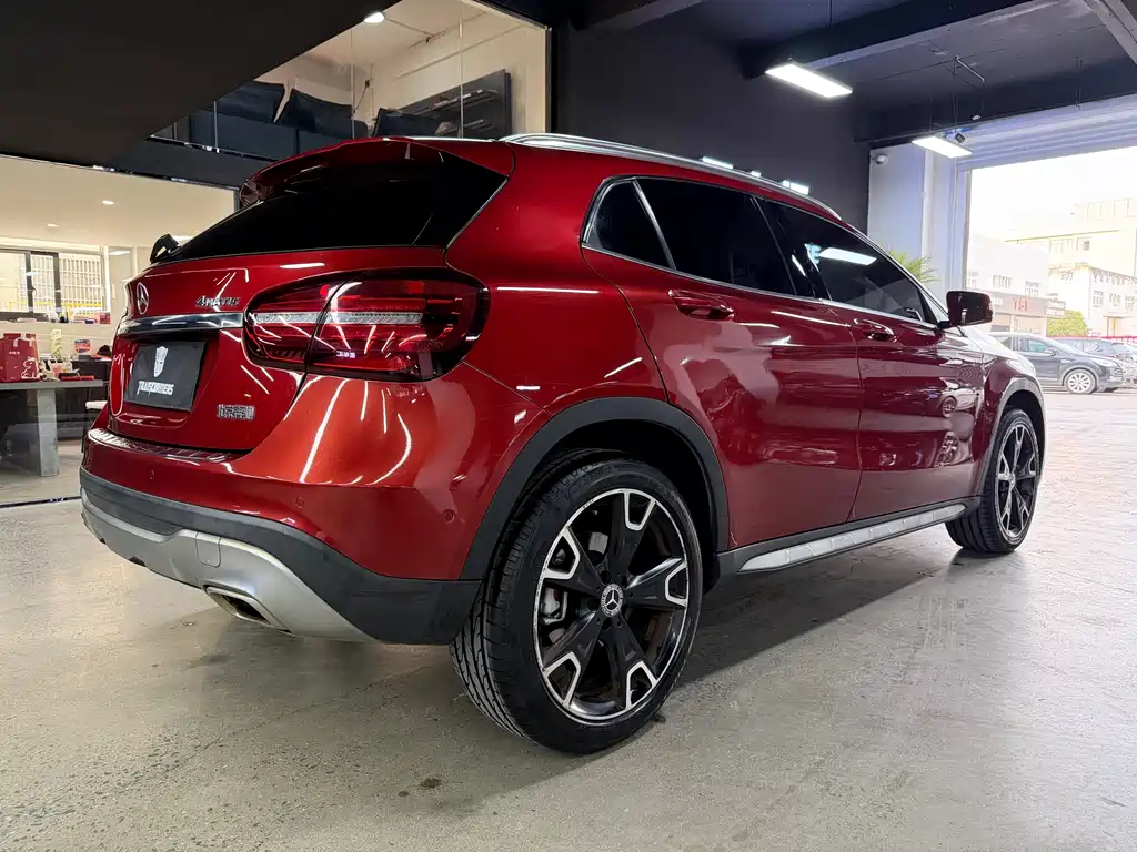 Mercedes-Benz GLA — фото 13