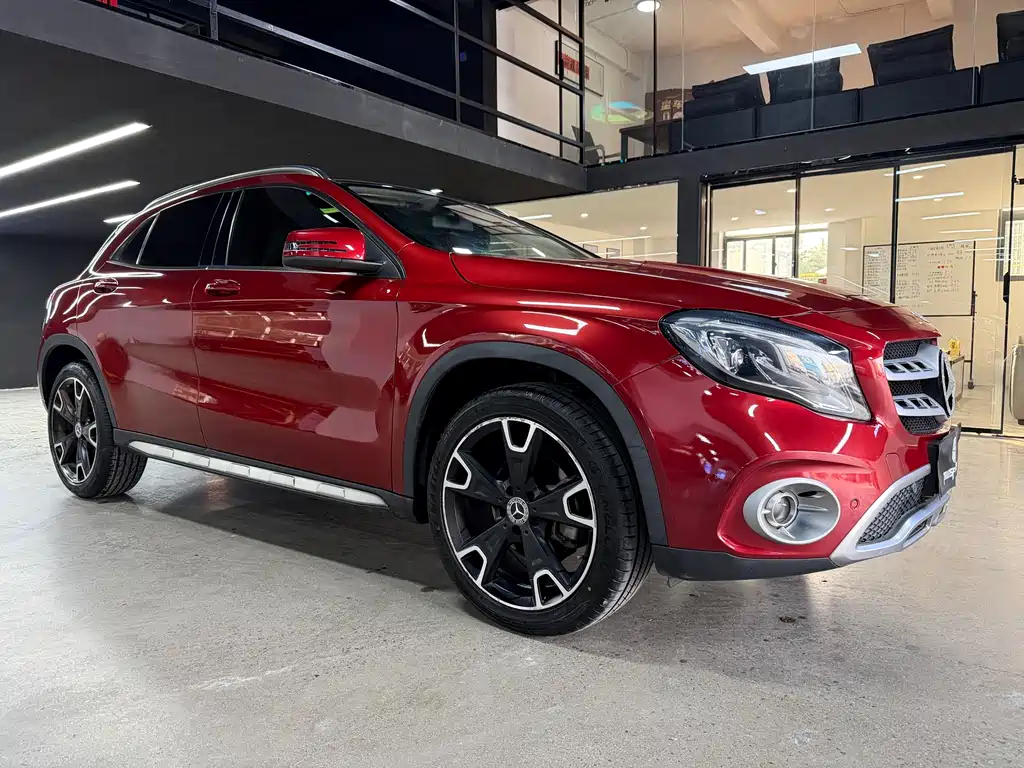 Mercedes-Benz GLA — фото 3