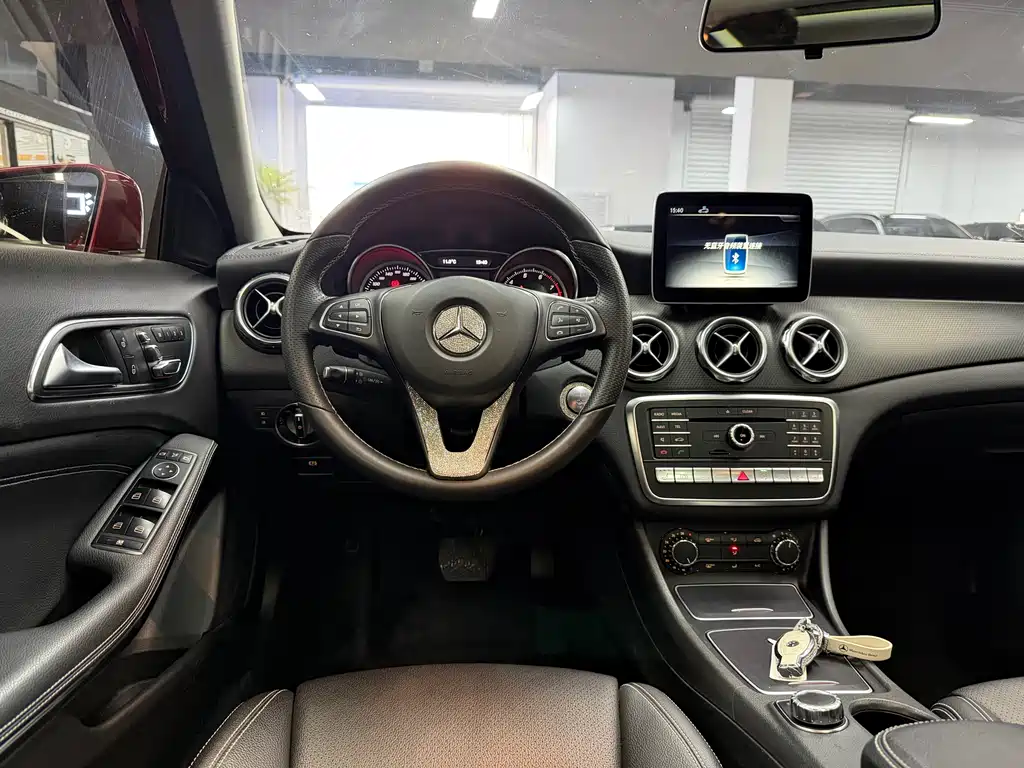 Mercedes-Benz GLA — фото 7