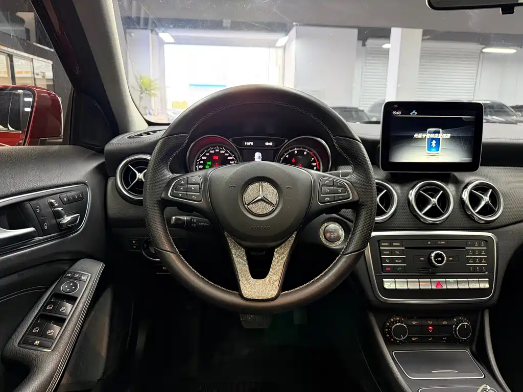 Mercedes-Benz GLA — фото 8