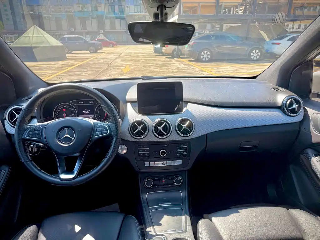 Mercedes-Benz B-Class — фото 13