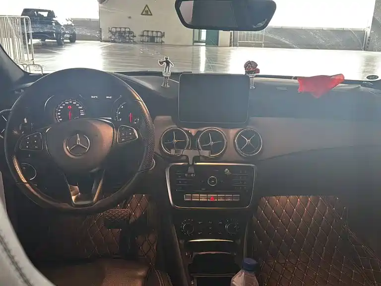 Mercedes-Benz CLA (Import) — фото 11