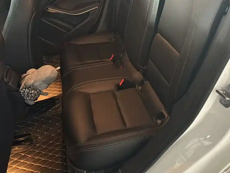 Mercedes-Benz CLA (Import) — фото 19