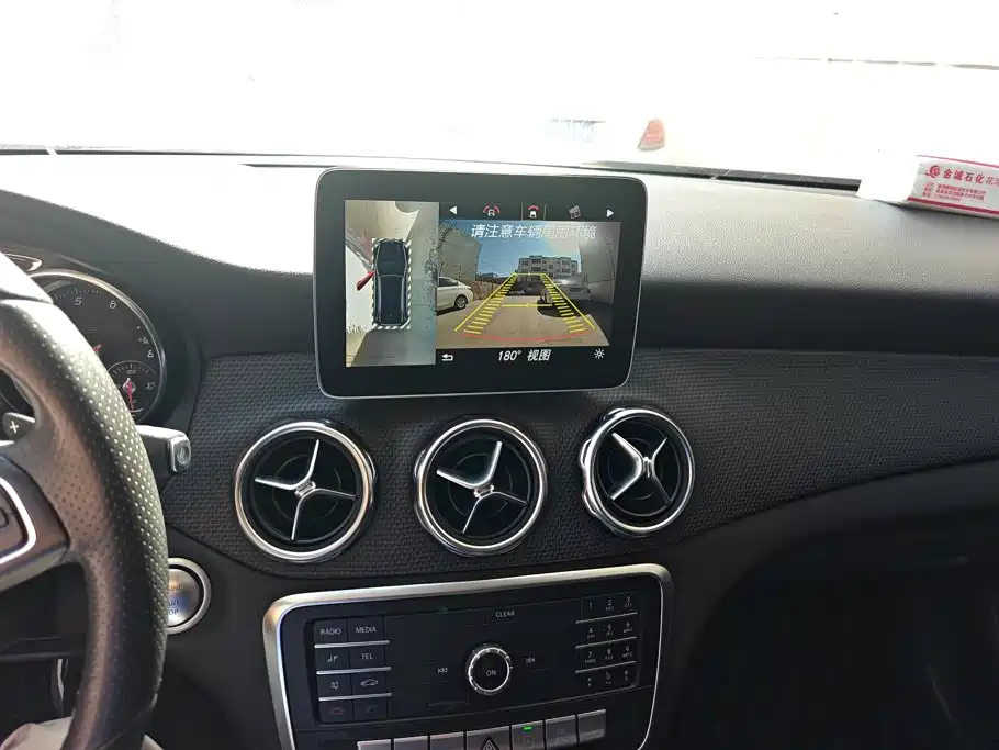 Mercedes-Benz GLA — фото 13