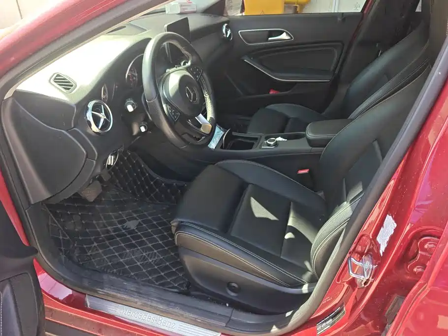 Mercedes-Benz GLA — фото 9