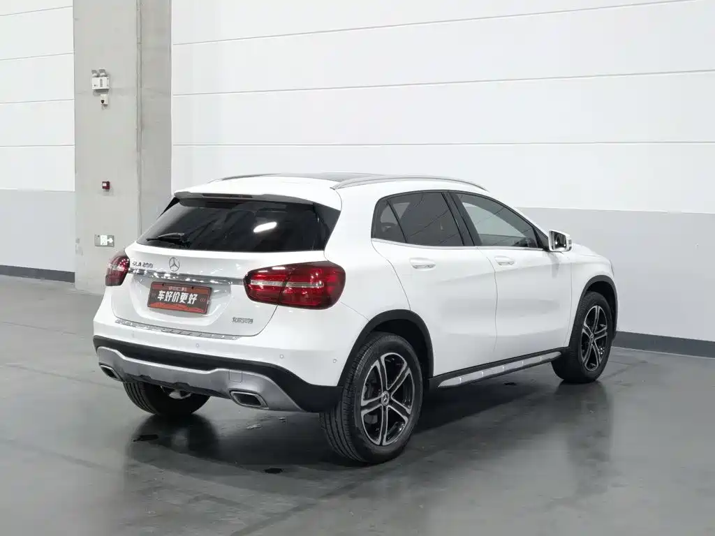 Mercedes-Benz GLA — фото 2
