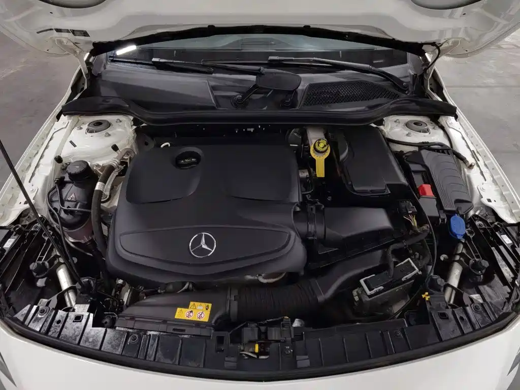 Mercedes-Benz GLA — фото 6