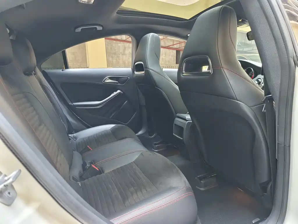 Mercedes-Benz CLA (Import) — фото 10