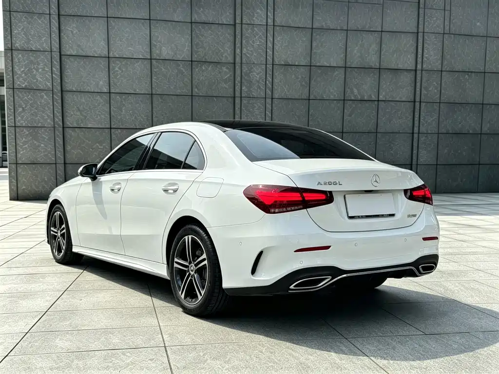 Mercedes-Benz A-Class — фото 14