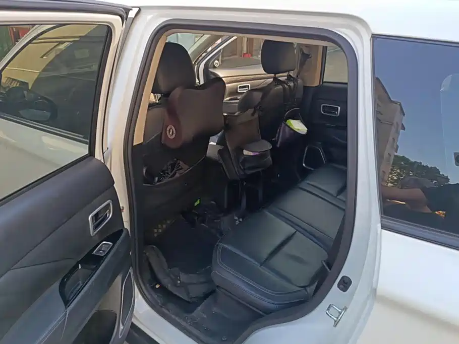 Mitsubishi Outlander — фото 11