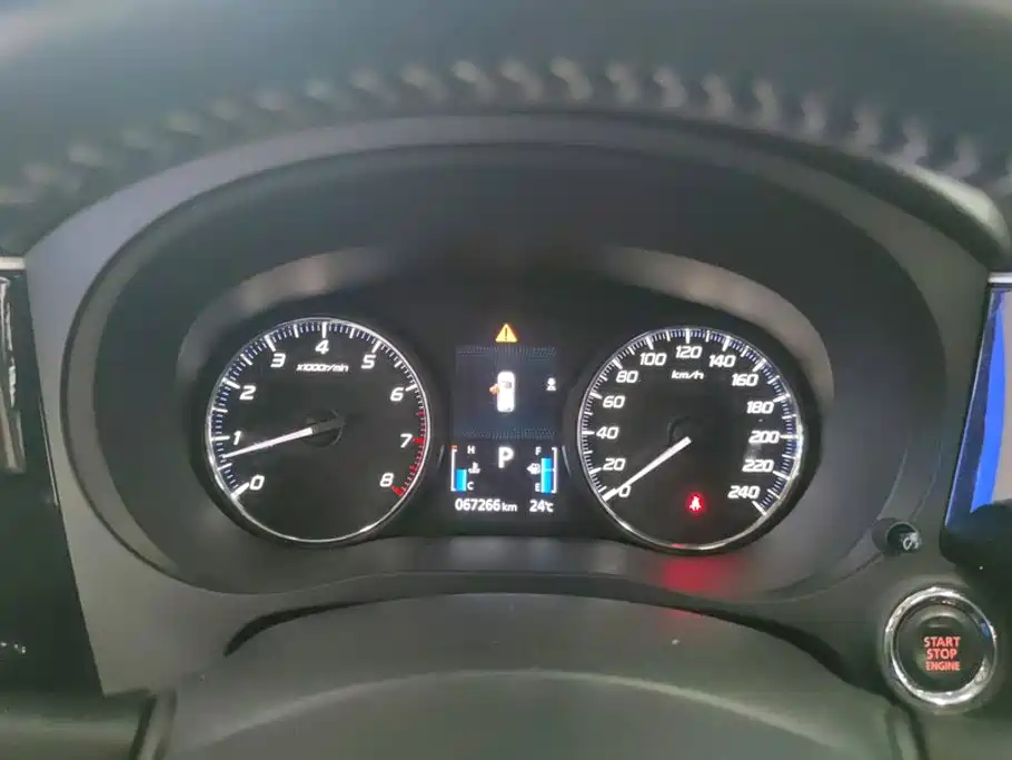 Mitsubishi Outlander — фото 14