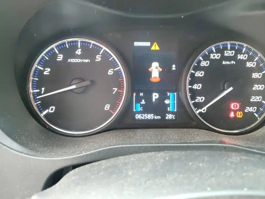 Mitsubishi Outlander — фото 13