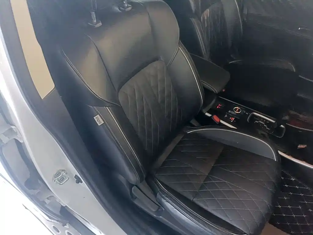 Mitsubishi Outlander — фото 25