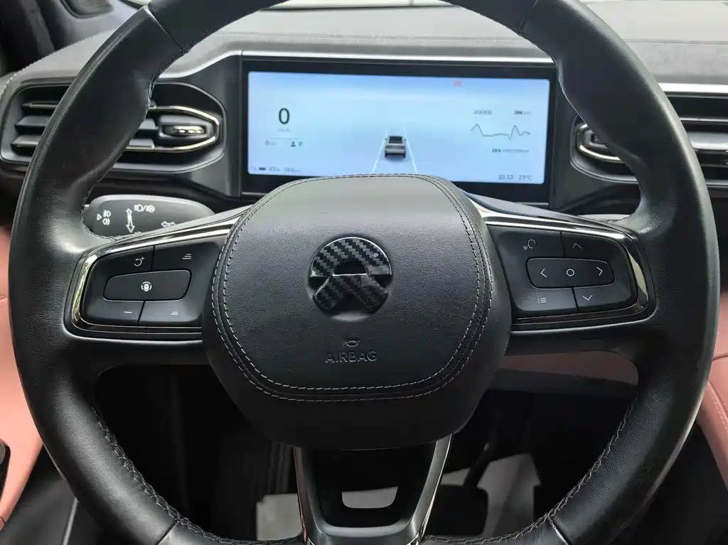 NIO EC6 — фото 23