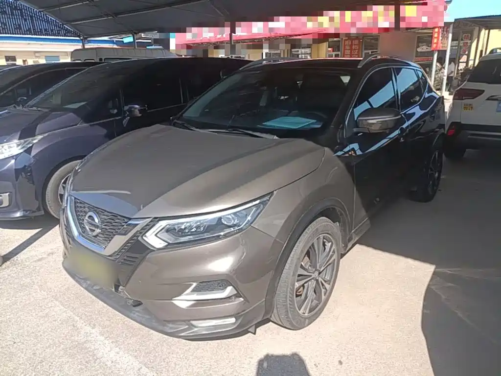 Nissan Qashqai — фото 2