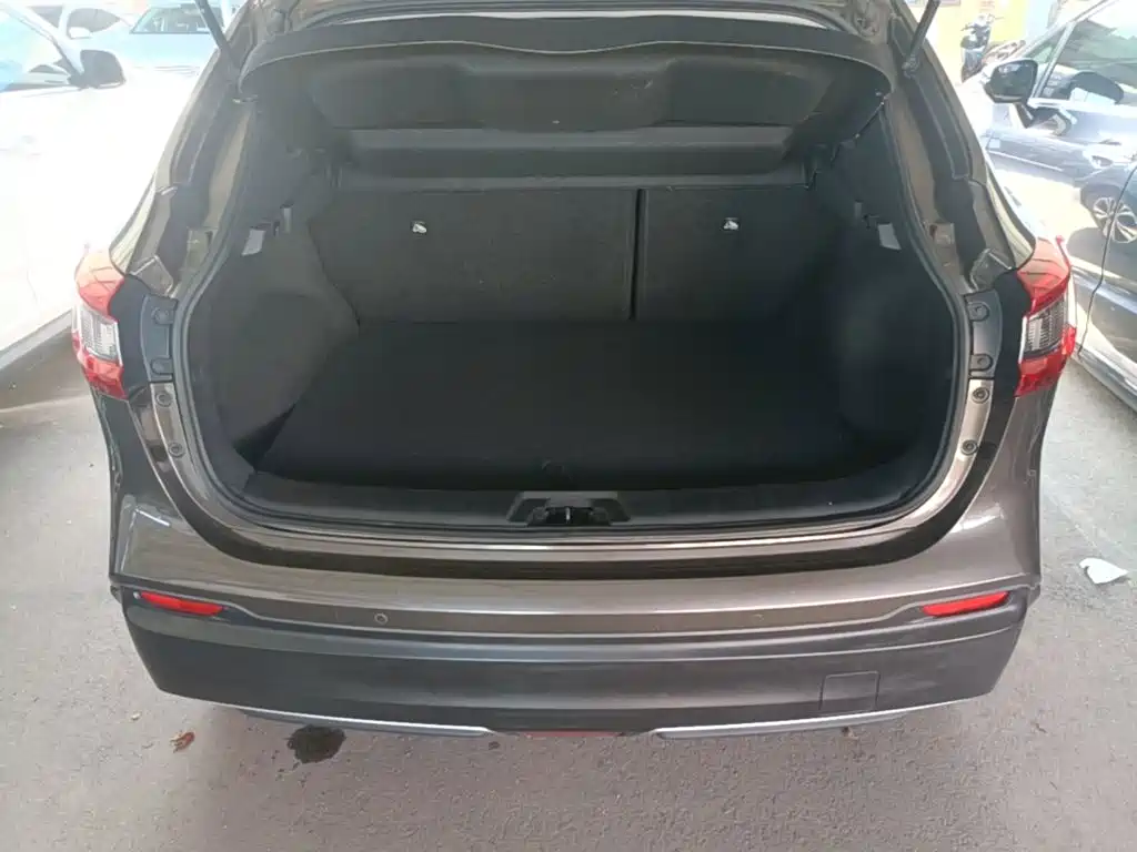 Nissan Qashqai — фото 19
