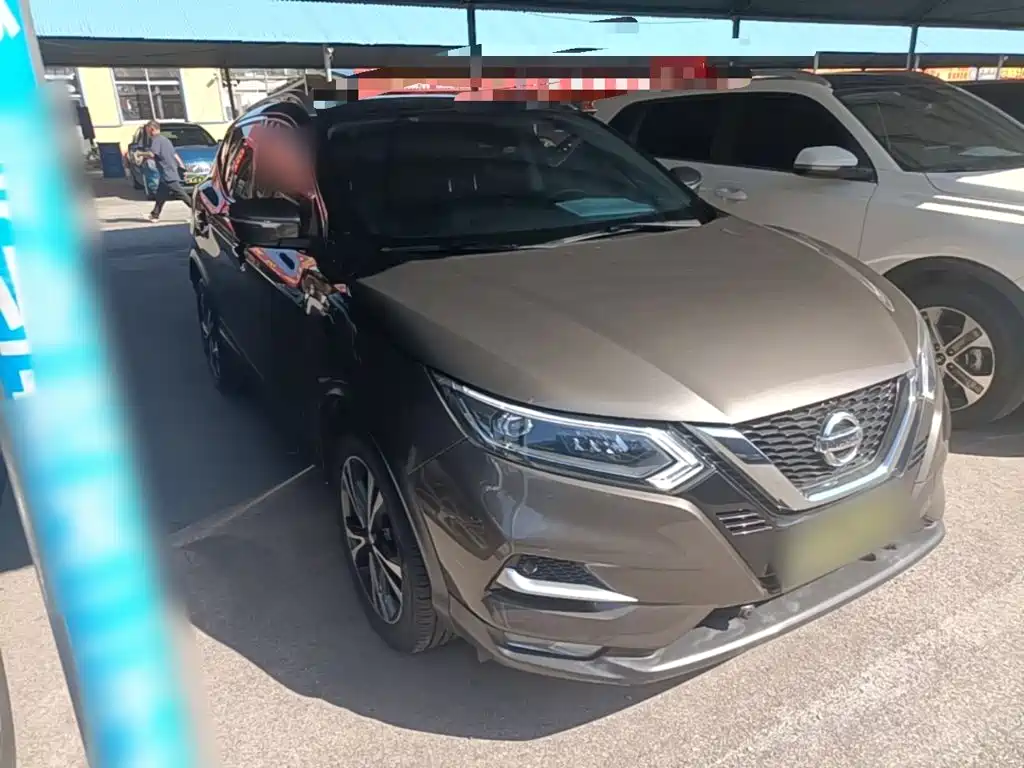 Nissan Qashqai — фото 4